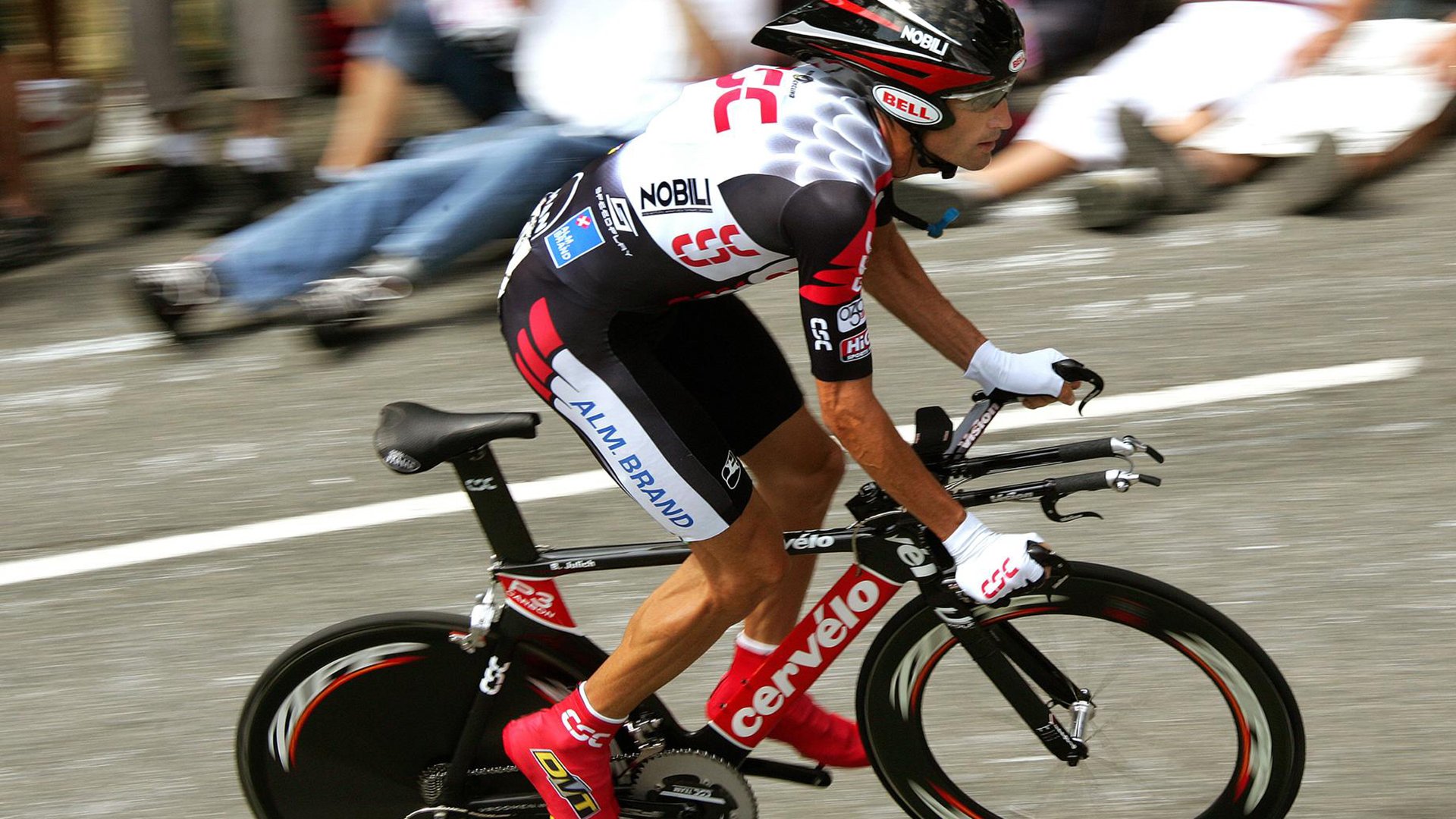 _马刺队坚持磨合，逐步迈向成功_，马刺经典配合视频