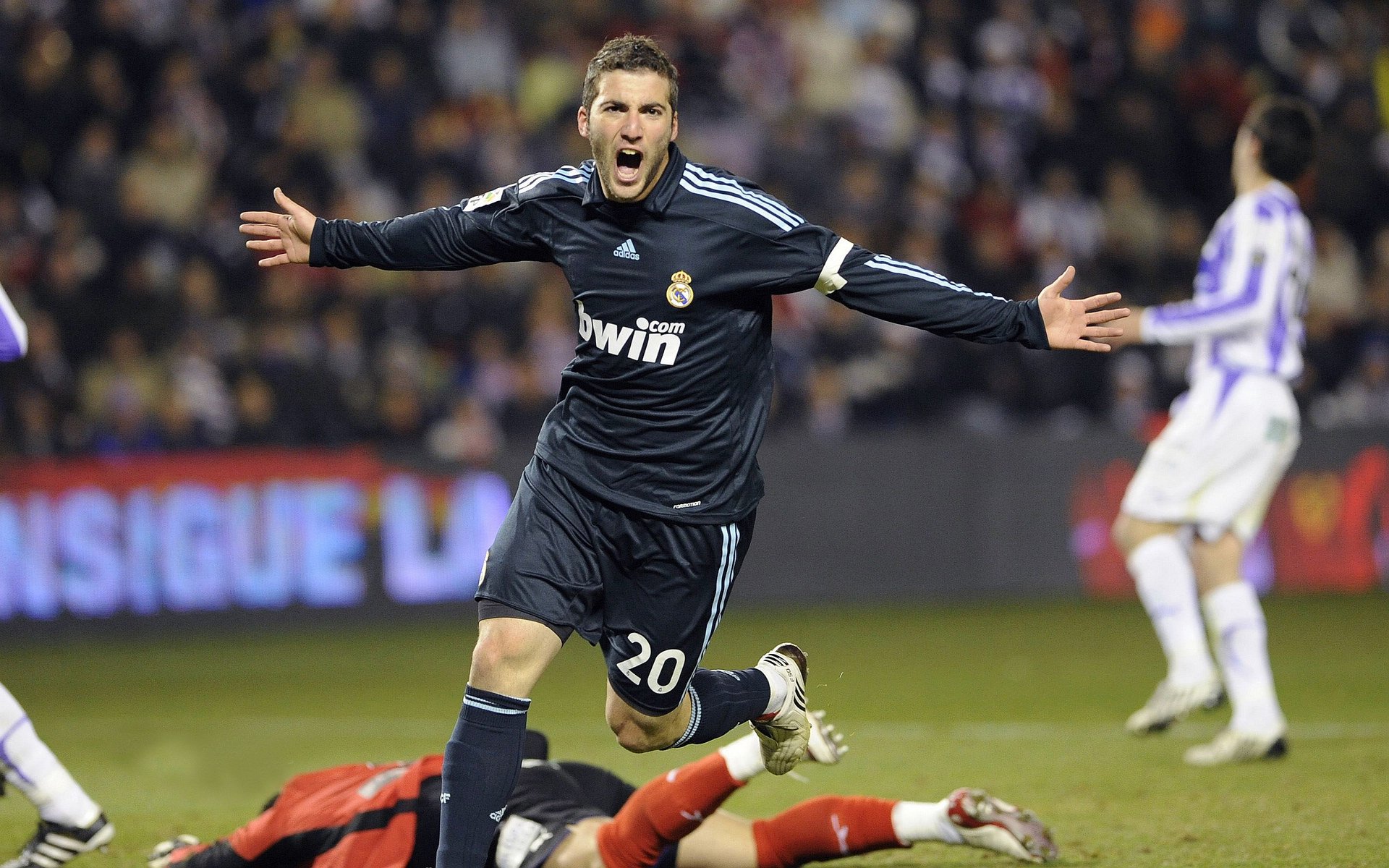 “西甲英雄会战,明星球员纷纷发威”,西甲明星球员名单