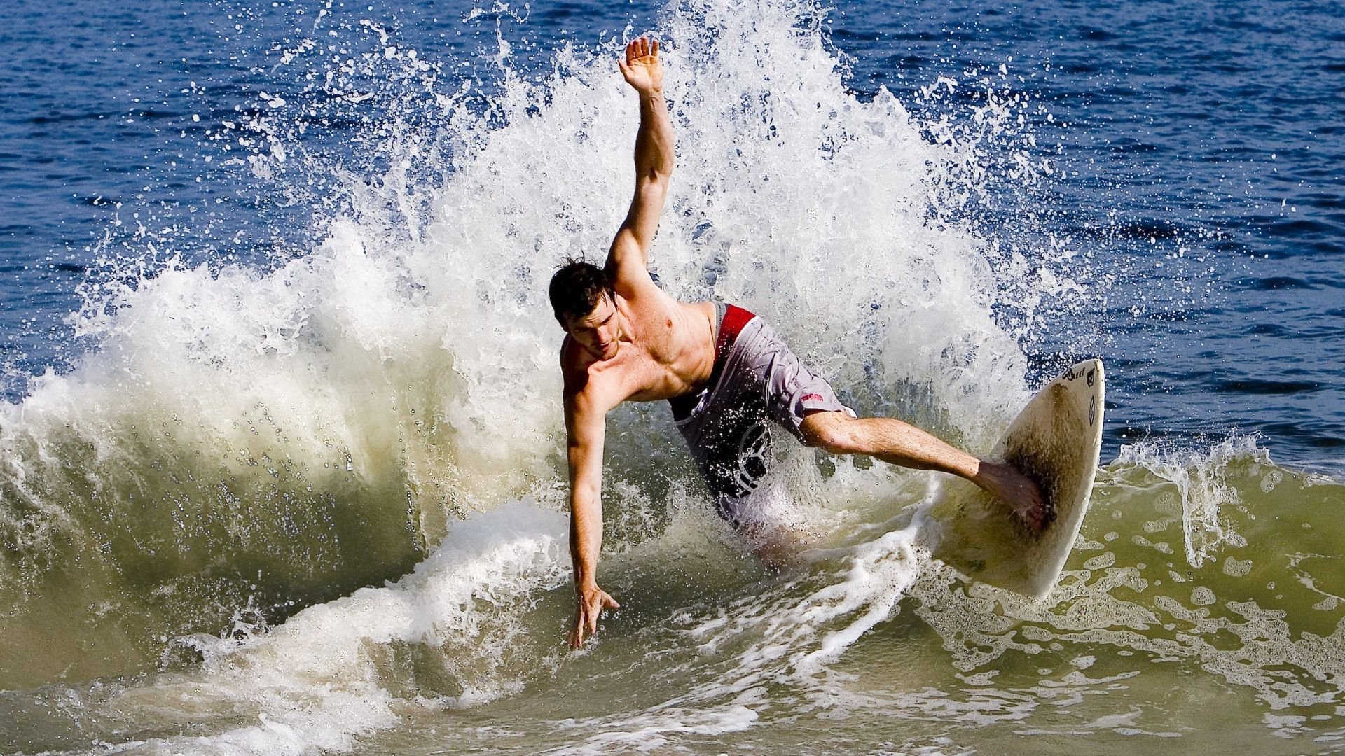 “逆境求生”战术在欧冠中的奇效